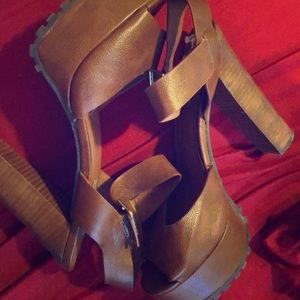 Steve Madden platform